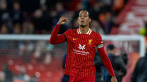 Virgil van Dijk Confirma Conversaciones para la Prórroga de Su Contrato con Liverpool